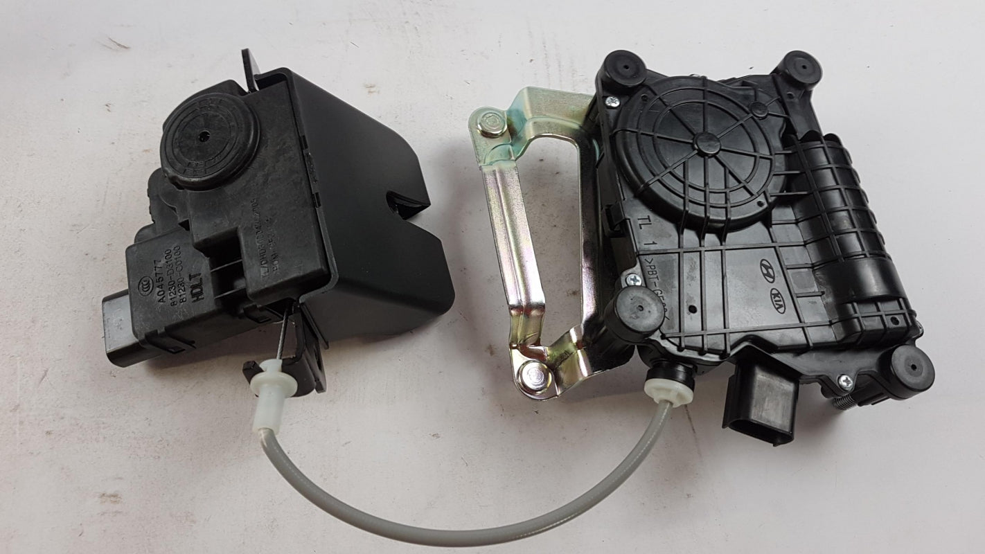 Original HYUNDAI Tucson 2015-2021 Heckklappenschloss 81230D3100