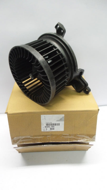 Original PEUGEOT Partner CITROEN Berlingo Innenraumgebläse Elektromotor 6441R4