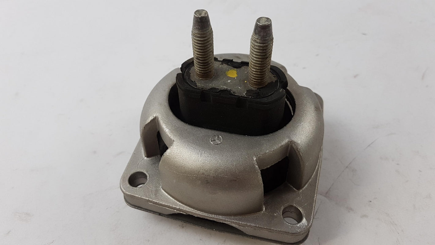 Original OE MERCEDES-BENZ Getriebelagerung A1662400818