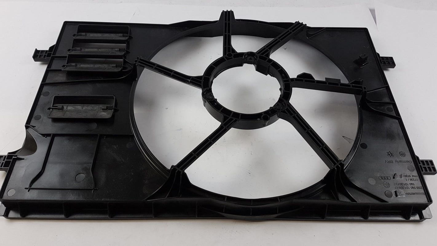 Original OE Volkswagen Lüfterzarge 5Q0121205AP