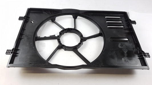 Original OE Volkswagen Lüfterzarge 5Q0121205AP