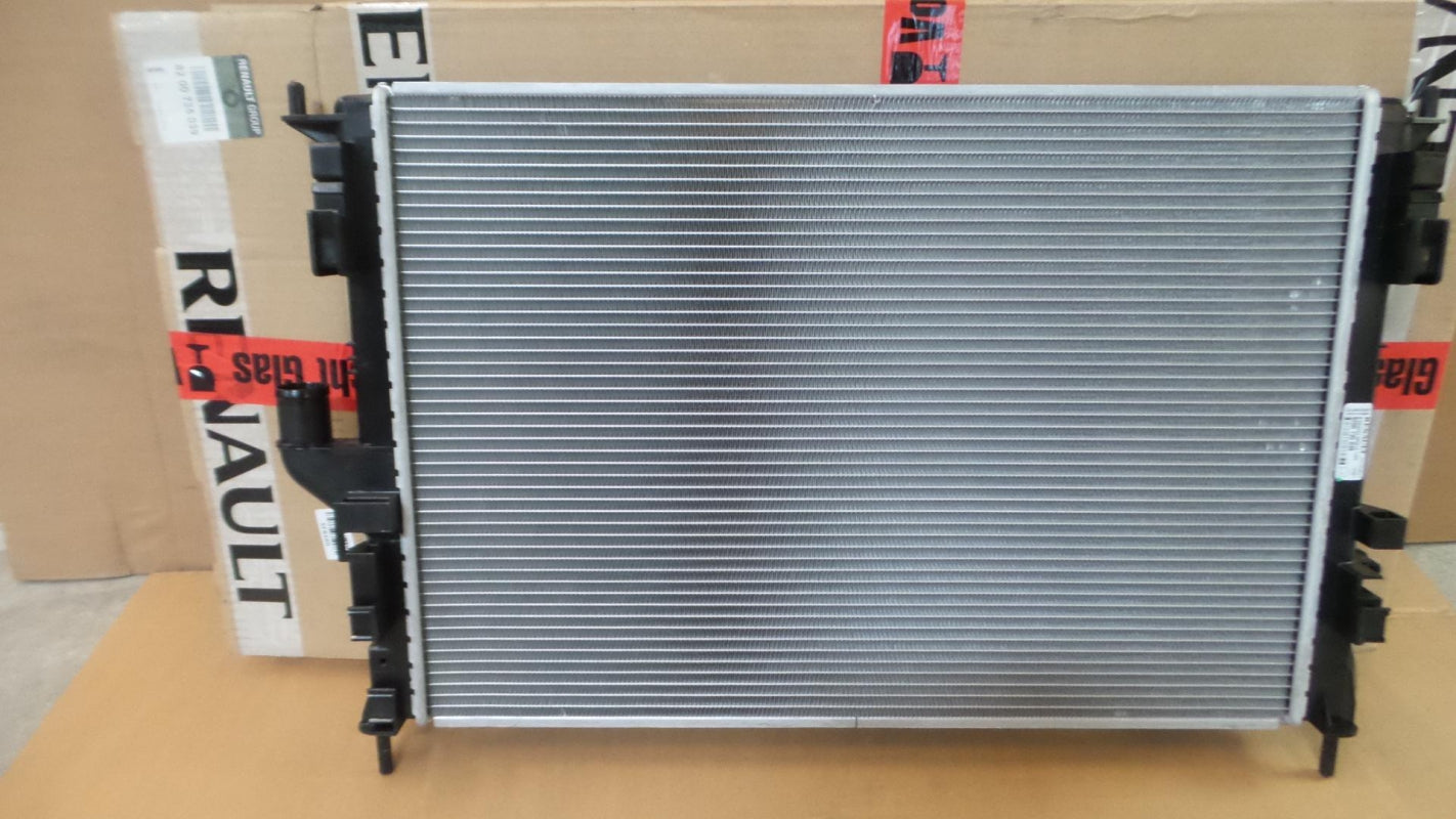 Original OE RENAULT Wasserkühler 8200735039