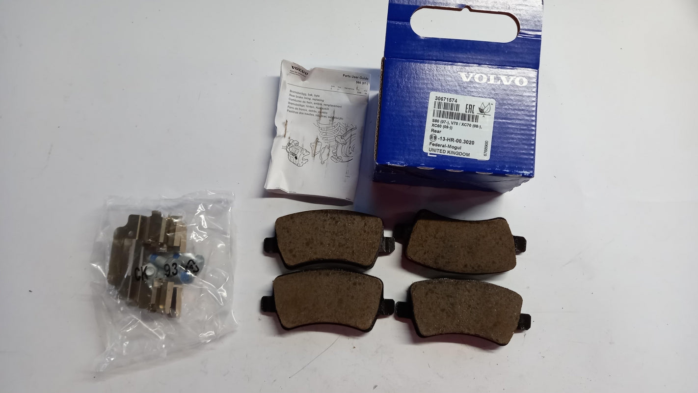 Original VOLVO S60 XC V60 XC XC60 Bremsbeläge Bremsklötze hinten 30671574