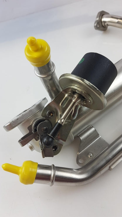 Original AUDI A3 SKODA Fabia Octavia VW Golf Passat AGR Kühler 03G131512AD