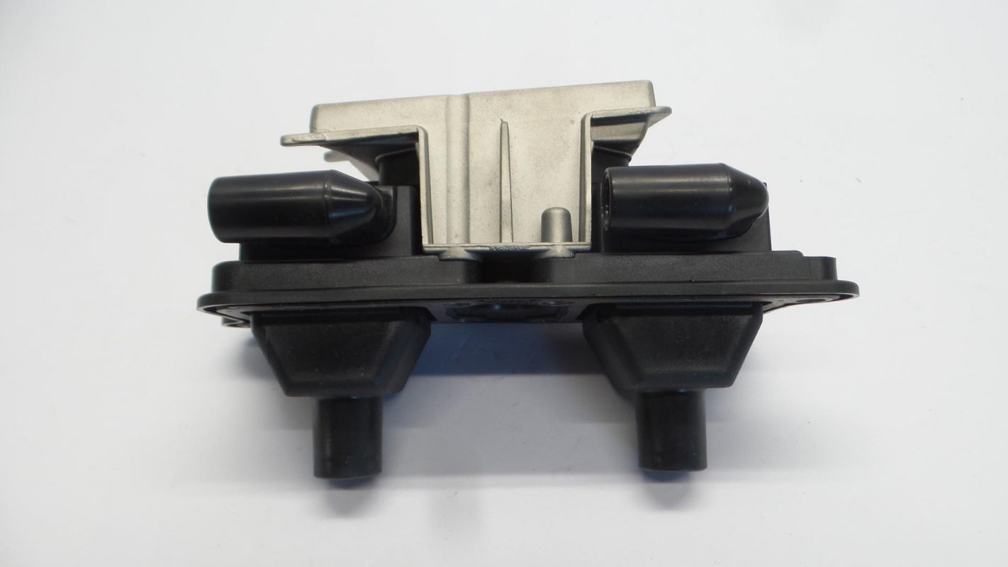 Original AUDI A4 A6 (C5) VW Passat B5 Zündspule mit Zündkerzenstecker 058905101A