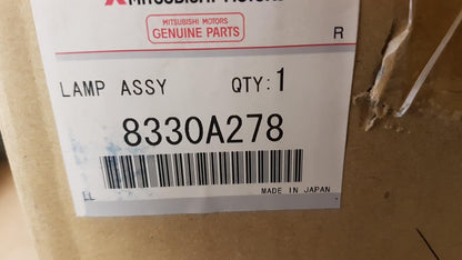 Original OE MITSUBISHI Heckleuchte 8330A278