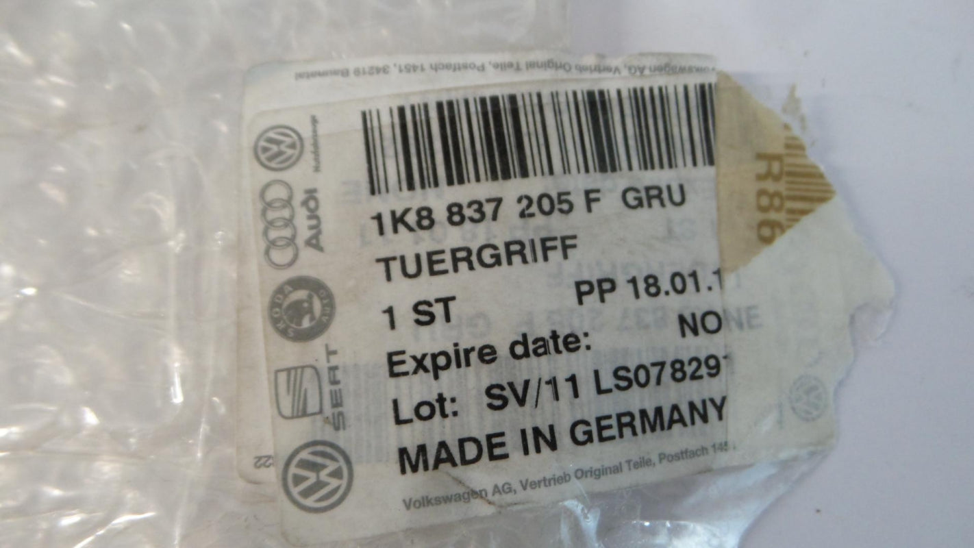Original VW Golf Passat Scirocco Sharan Türgriff aussen links 1K8837205FGRU