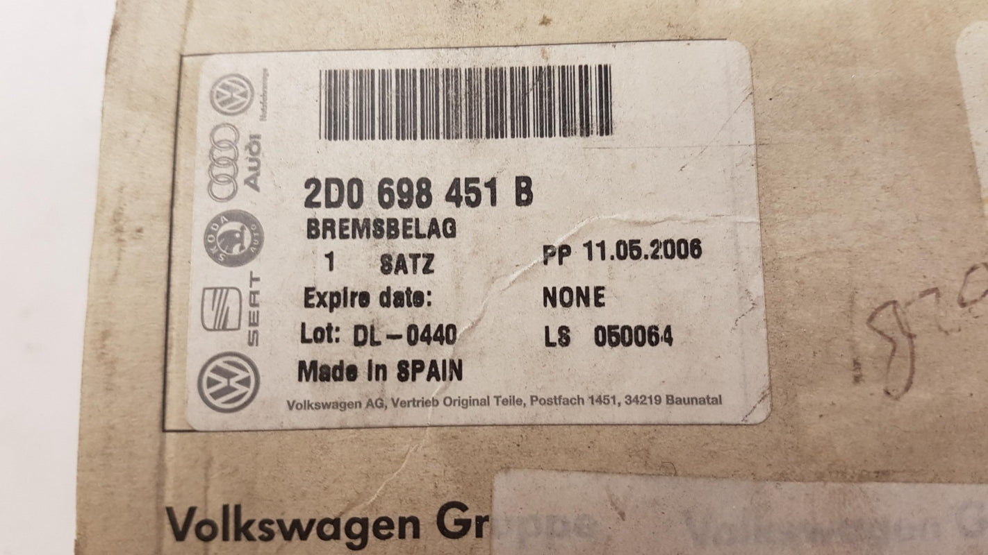 Original VW LT '97-'03 Bremsbeläge hinten 2D0698451B