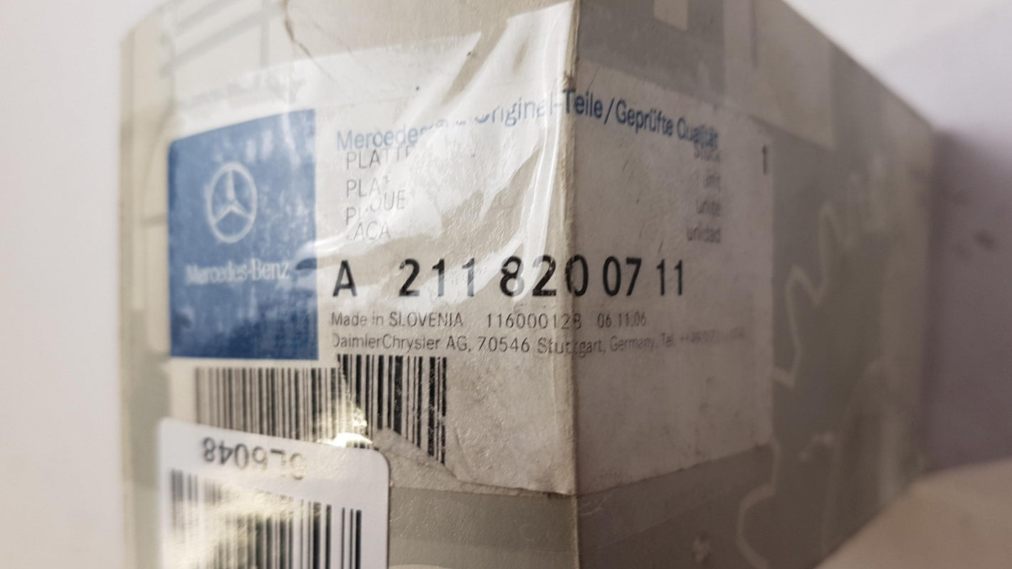 Original MERCEDES-BENZ E-klasse S211 Heckleuchte Leiterplatte links A2118200711