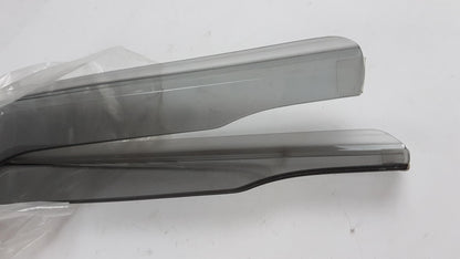 Original OE Volkswagen Windabweiser 1S3072193HU3