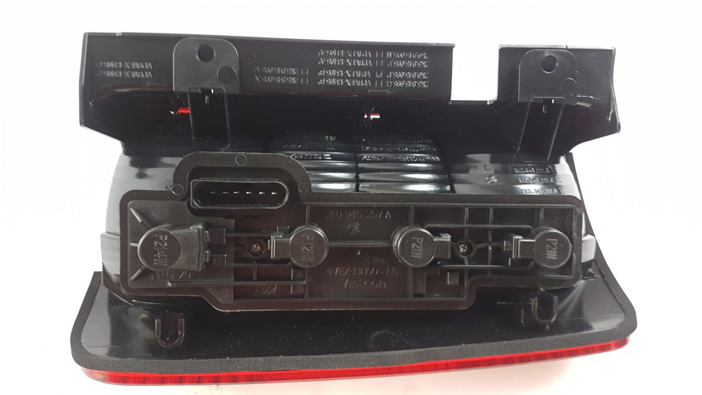 Original OE Volkswagen Heckleuchte 2K0945095P