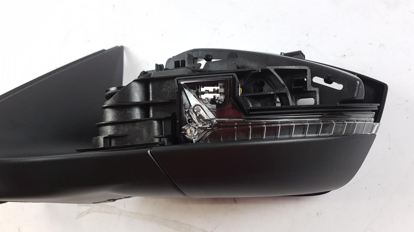 Original SKODA Kamiq Scala NW Außenspiegelgehäuse links 657857507