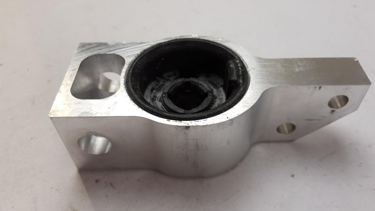 Original OE Volkswagen Lenker Lagerbuchse 3C0199231F