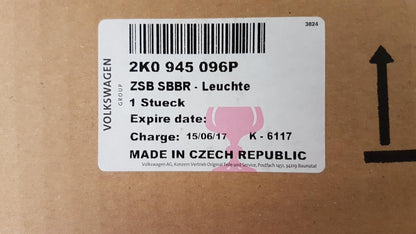 Original VW Caddy Schlussleuchte für Fahrzeuge mit Flügeltür rechts 2K0945096P