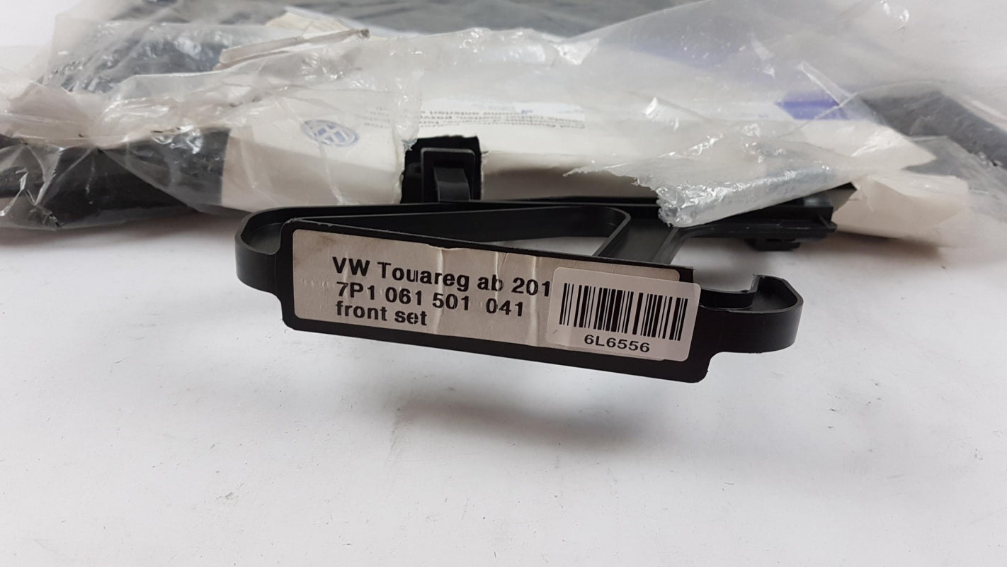 Original OE Volkswagen Fußmattensatz 7P1061501041