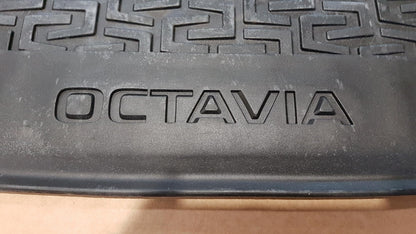 Original OE Volkswagen Kofferraummatte 5E5061160