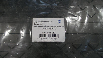 Original OE Volkswagen Gepäckraumwanne 5NL061161