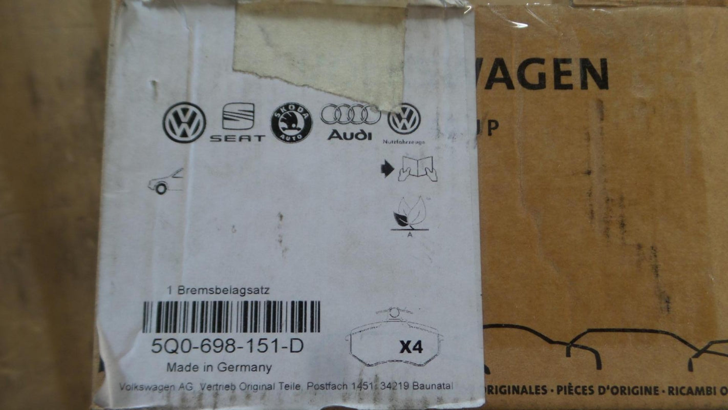 Original AUDI A3 VW Golf VII Bremsbeläge Bremsklötze vorne 5Q0698151D