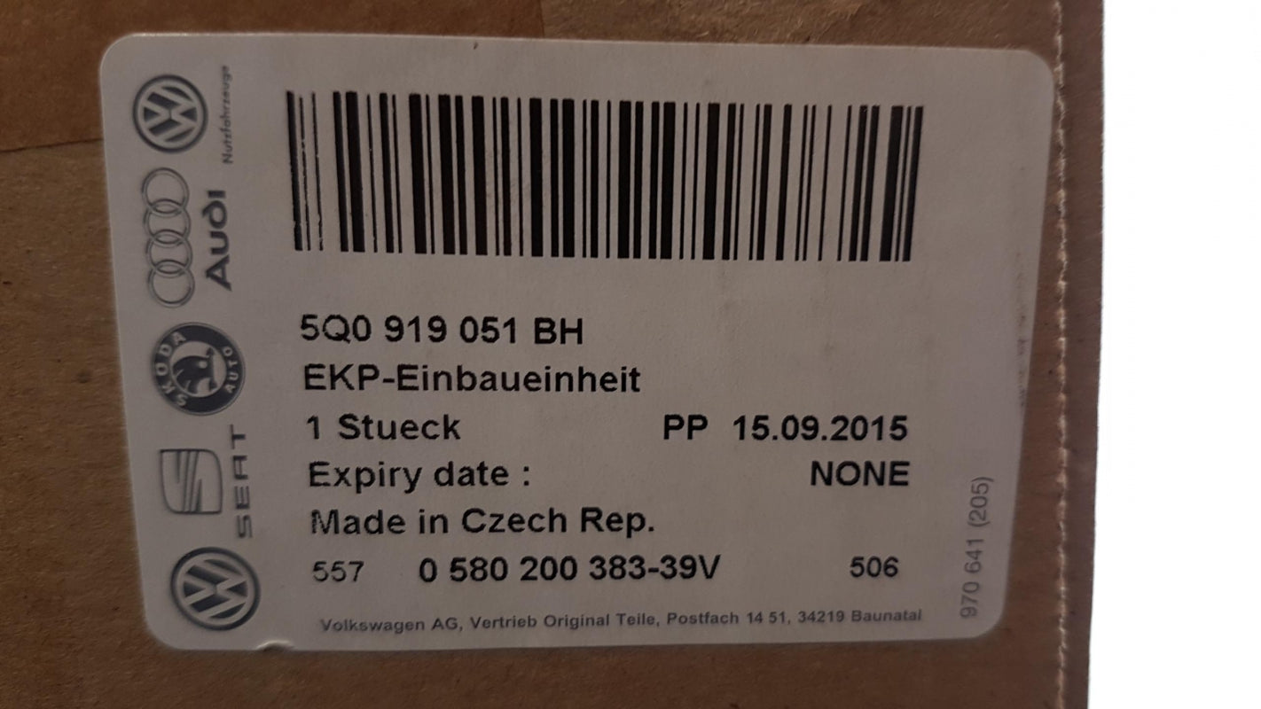 Original AUDI TT SKODA Octavia III Kraftstoffpumpe mit Geber 5Q0919051BH