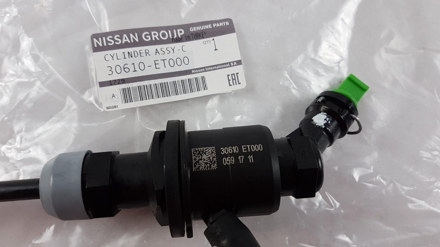 Original OE NISSAN Kupplungsgeberzylinder 30610ET000