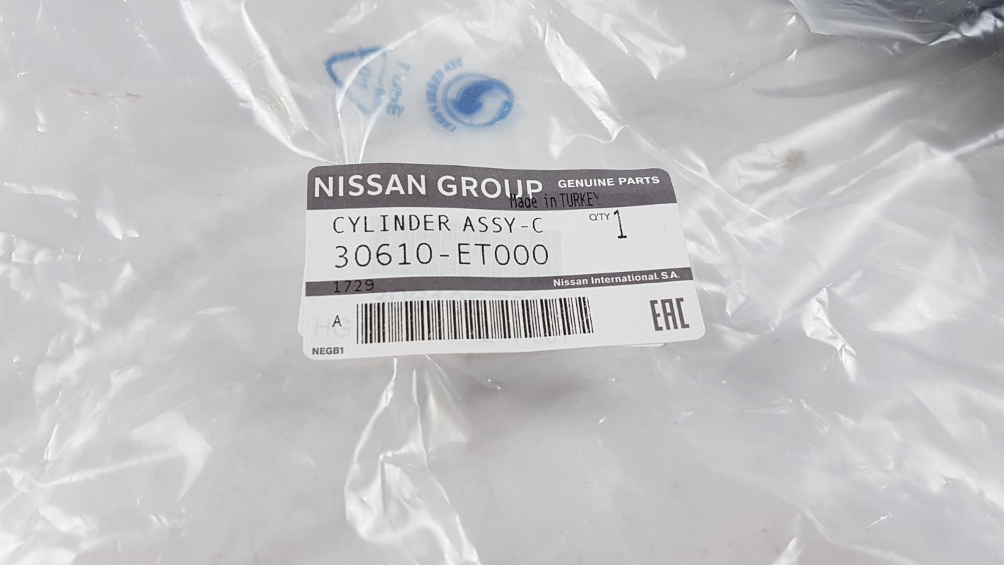 Original OE NISSAN Kupplungsgeberzylinder 30610ET000