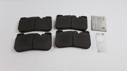 Original BMW 5er F90 8er F91 Bremsbeläge (4 Stück) Vorne 34108746107