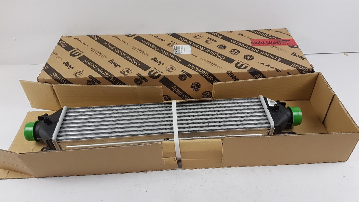 Original OE FIAT Ladeluftkühler 52018046