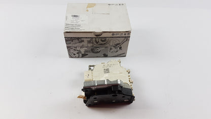 Original OE Volkswagen Türschloss 8X0839015C