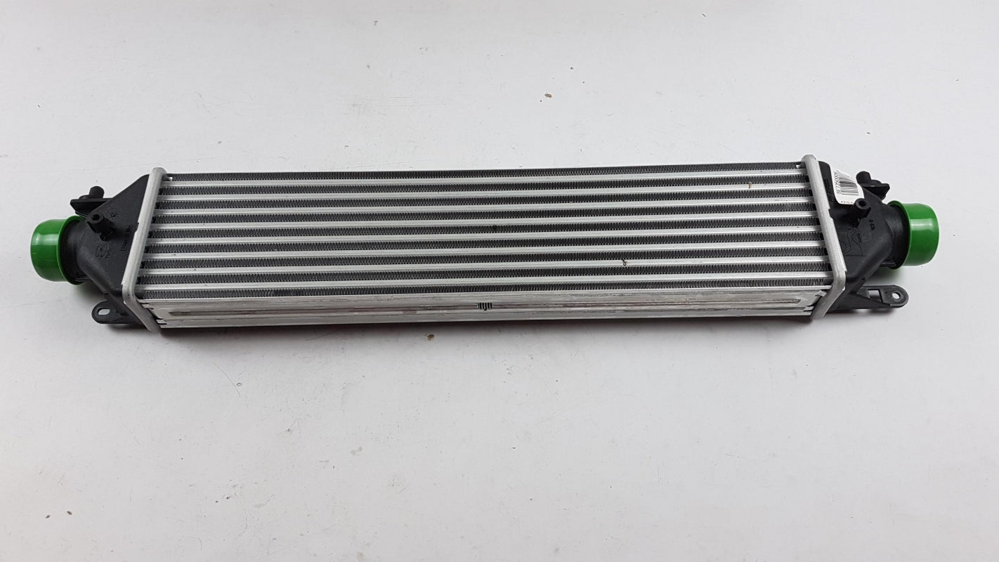 Original OE FIAT Ladeluftkühler 52018046