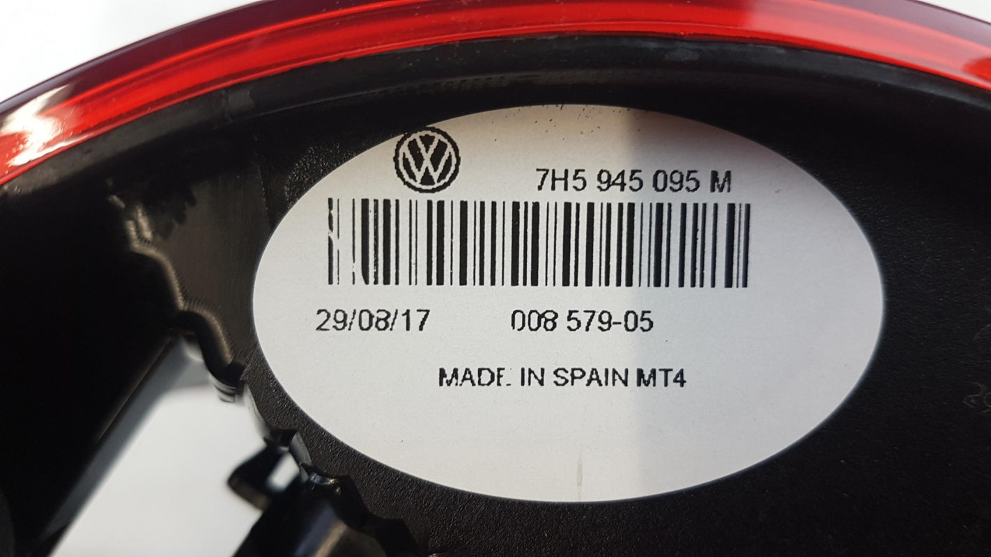 Original OE Volkswagen Heckleuchte 7H5945095M