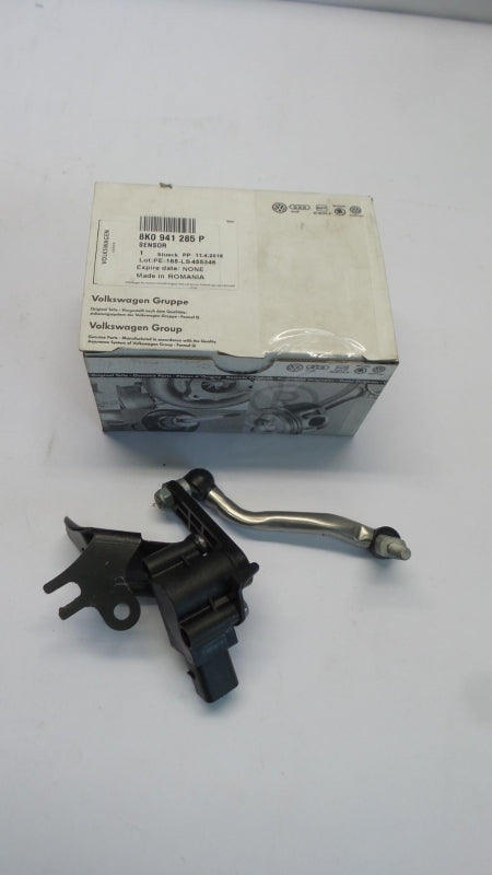 Original AUDI A4 A5 RS4 RS5 Leuchtweitenregelung Niveausensor links 8K0941285P