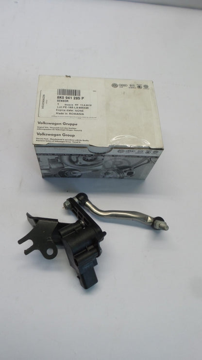 Original AUDI A4 A5 RS4 RS5 Leuchtweitenregelung Niveausensor links 8K0941285P