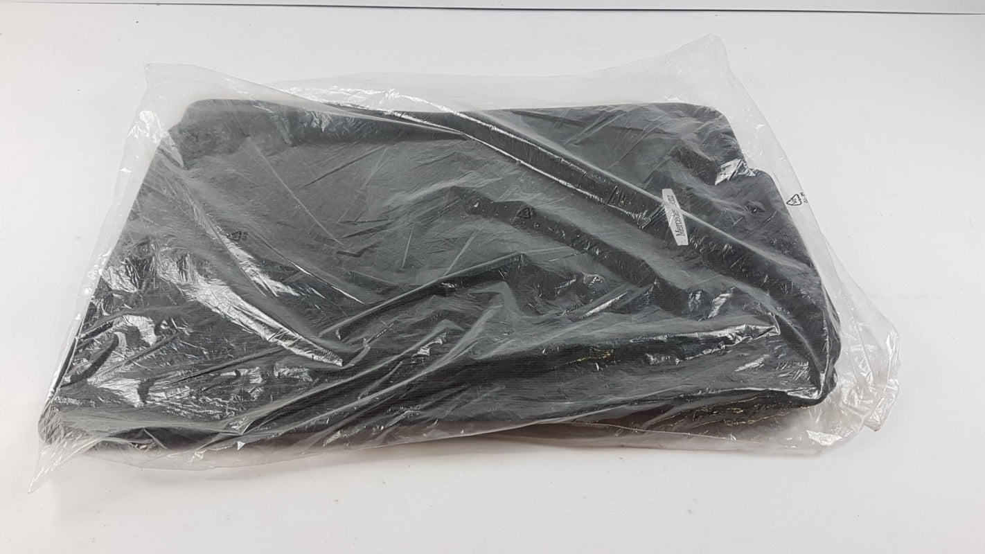 Original OE MERCEDES-BENZ Fußmattensatz A16668004489G63