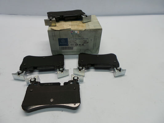 Original MERCEDES-BENZ A209 C209 R171 Bremsbeläge Bremsklötze hinten A0054204120