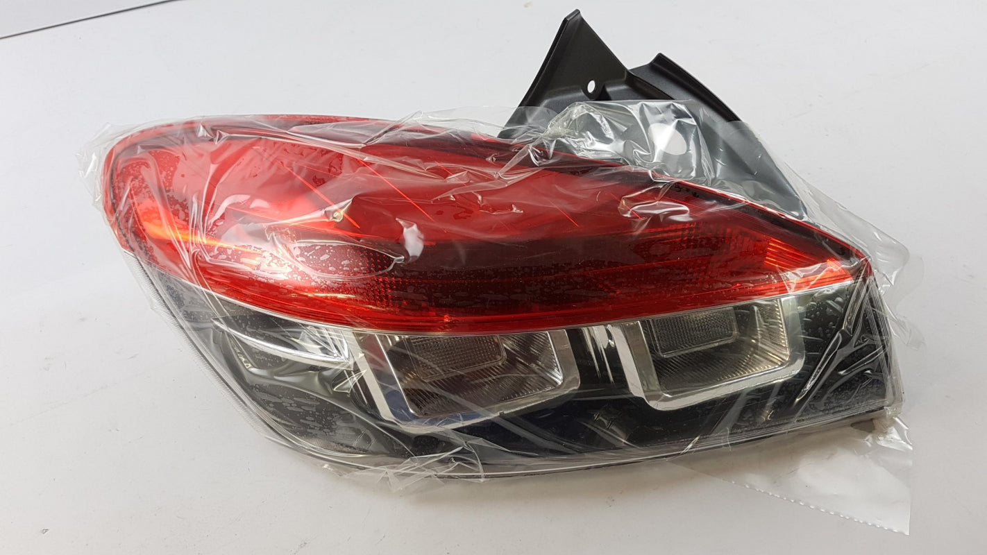 Original OE RENAULT Heckleuchte 265550008R