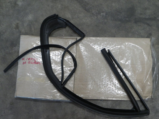 Original Jetta '06-'10 Fensterführungsschiene schwarz hinten links 1K5839431F5AP