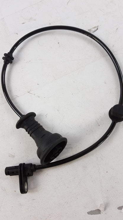 Original MERCEDES-BENZ W169 W245 ABS Raddrehzahl Sensor Hinten A1695401517