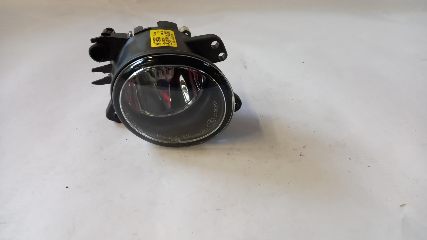 Original MERCEDES-BENZ A-klass W176 CLA X117 Nebelscheinwerfer links A0998200156
