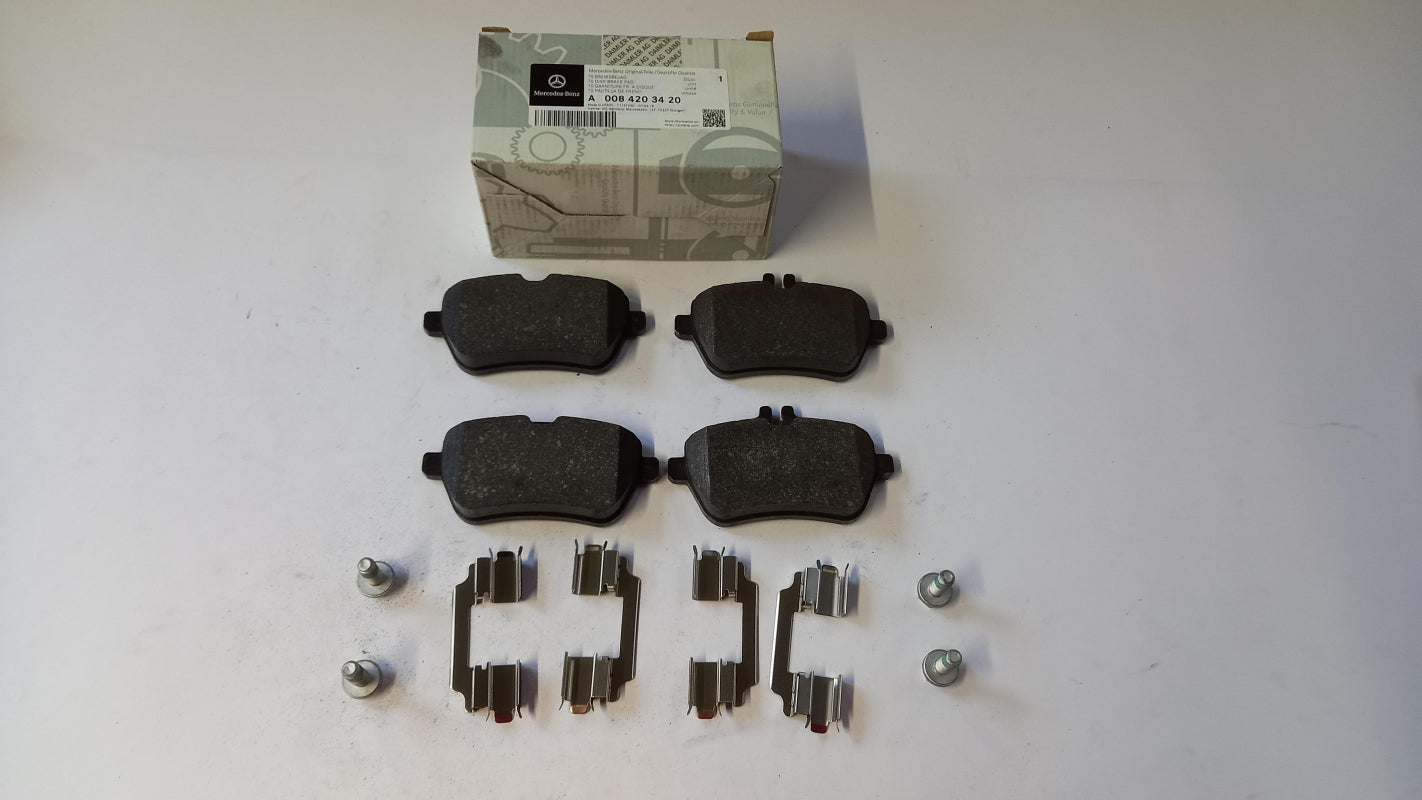 Original MERCEDES-BENZ SL-Klasse R231 Bremsbeläge Satz Hinten A0084203420