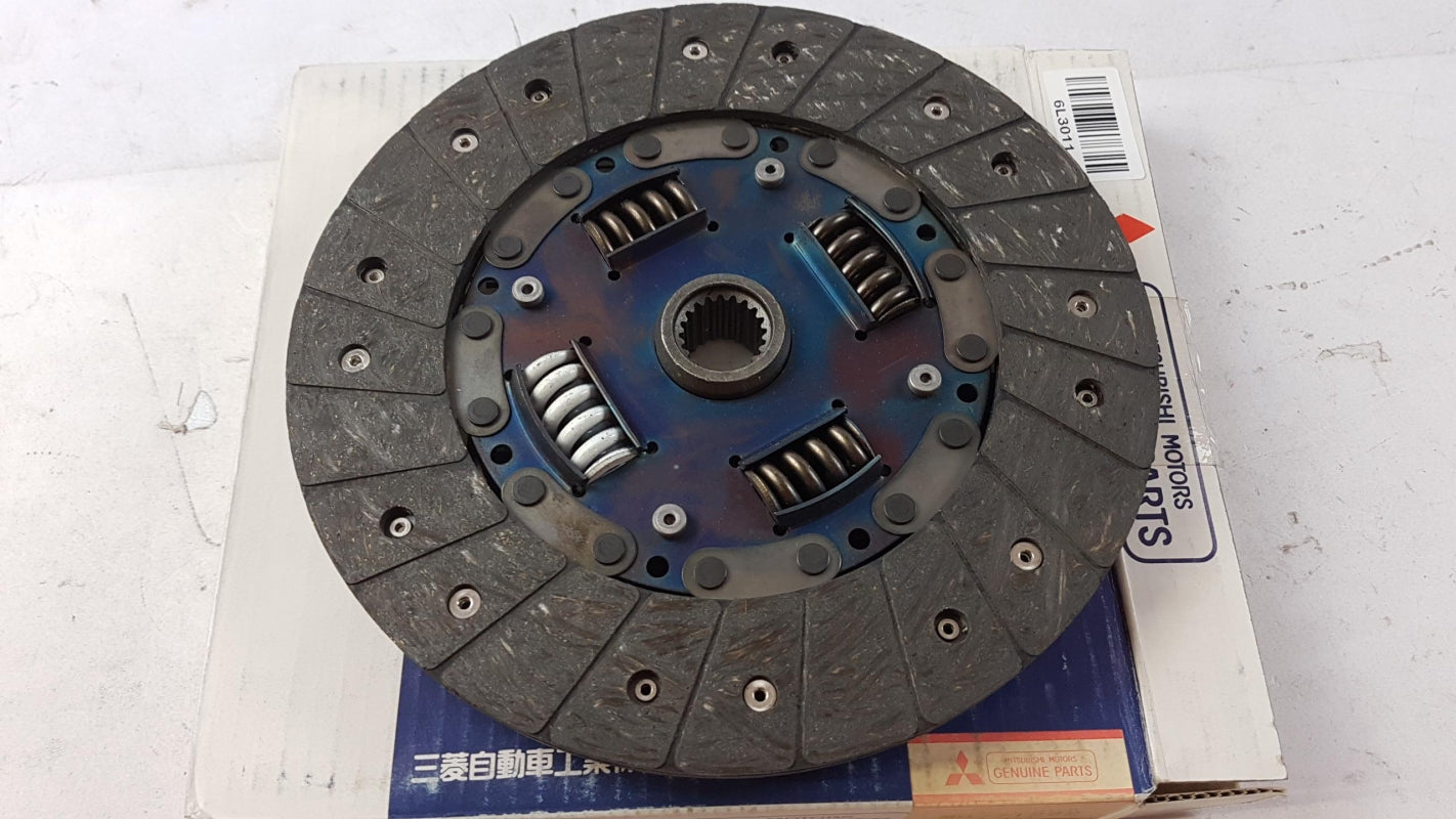 Original OE MITSUBISHI Kupplungsscheibe MD771222