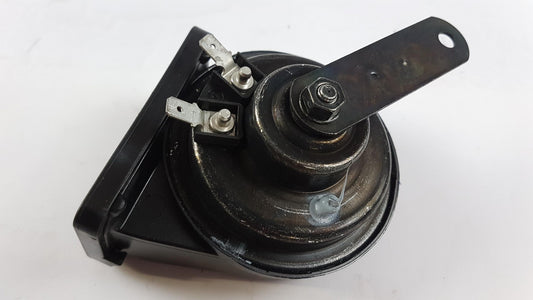 Original MERCEDES-BENZ W169 Hupe Fanfare 510Hz vorne links A0065427820