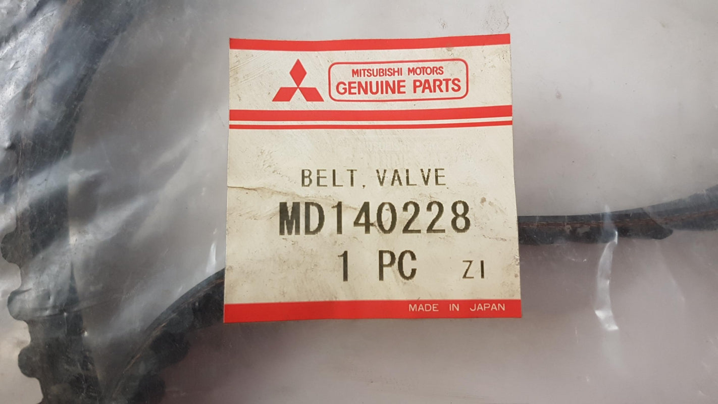 Original OE MITSUBISHI Zahnriemen MD140228