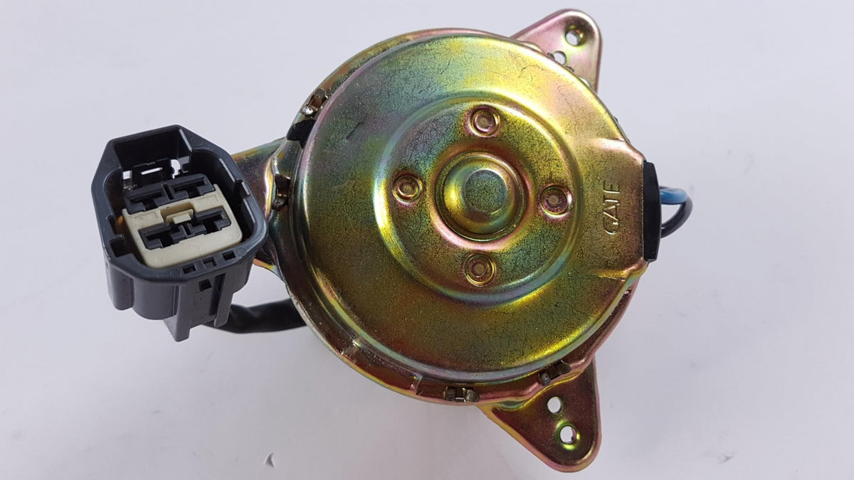 Original OE MITSUBISHI Kühlerlüfter Elektromotor M899009