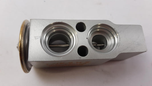 Original OE HYUNDAI/KIA Ventil 0K2FE61J30