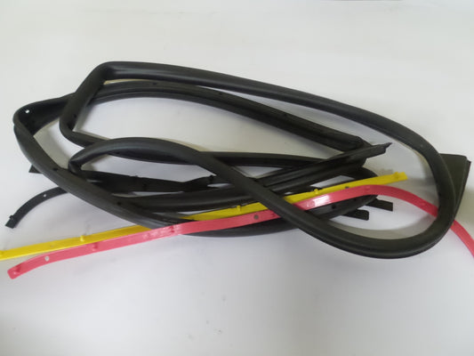 Original MERCEDES-BENZ W203 Türdichtung vorne rechts A2037202278