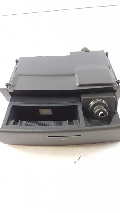 Original OE HYUNDAI/KIA Aschenbecher 845503E000