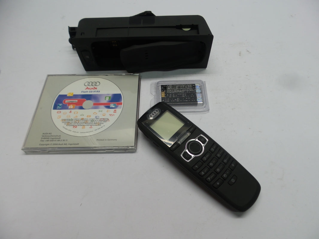 Original AUDI Telefonanschluss Rüstsatz mit Flash CD 91A9 + Batterie 4E0998099A
