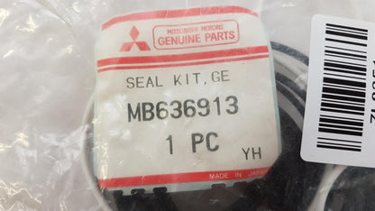 Original OE MITSUBISHI Reparatursatz MB636913