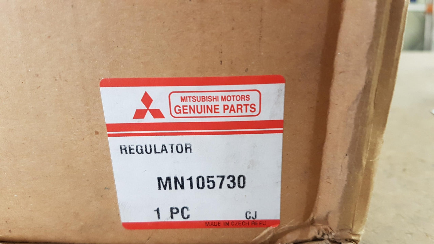 Original OE MITSUBISHI Fensterheber MN105730