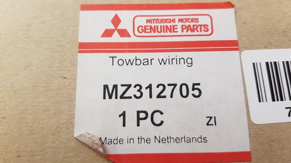 Original OE MITSUBISHI Anhängerkupplung Elektrosatz MZ312705